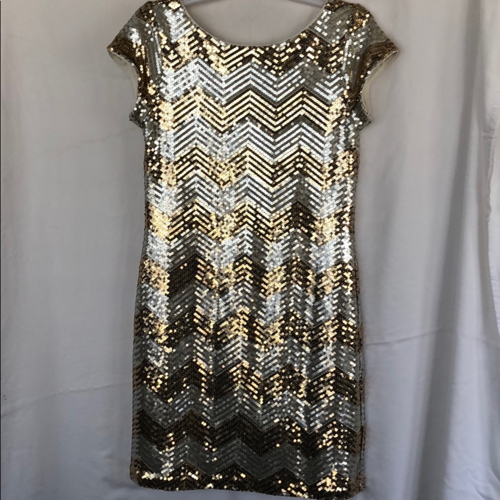 White House Black Market Zig-Zag Sequin Dress!